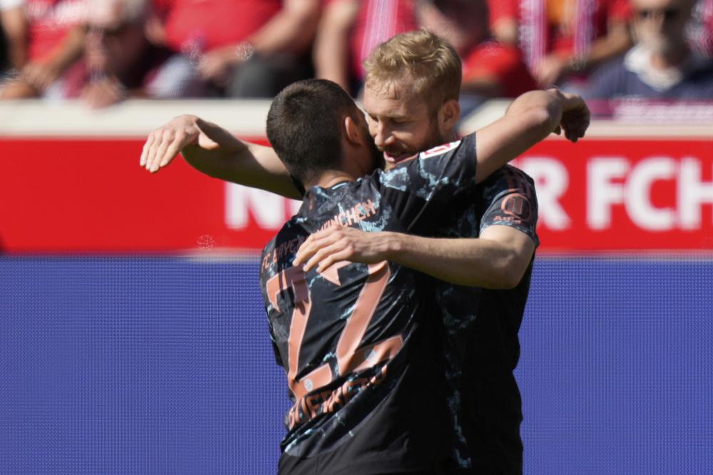 西媒：沙特将给维尼修斯1年3亿欧的薪水，同时会开发其商业价值.